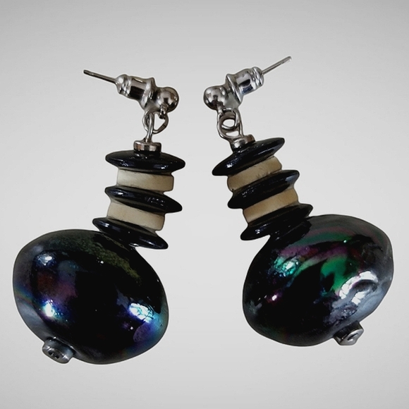 Vintage 1960s Mod Irredescent Beaded Drop Pierced Earrings - Picture 10 of 10